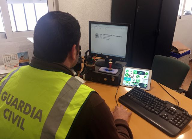La Guardia Civil detiene a dos menores por la difusión masiva de imágenes de contenido sexual