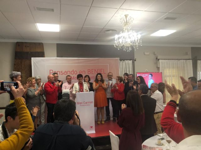 Mari Carmen Morales presenta a los miembros de su candidatura con gran éxito de asistencia
