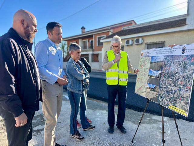 Refuerzan el firme del Camino Brazal de la Raja, en Beniel, para mejorar la seguridad y accesibilidad rural