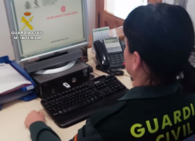 La Guardia Civil investiga a una vecina de Beniel por simular ser víctima de varias estafas bancarias